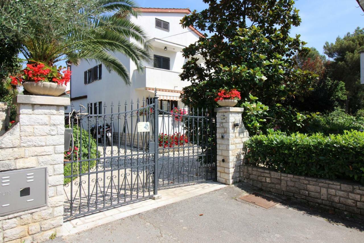 Apartments Sabina Poreč Eksteriør bilde